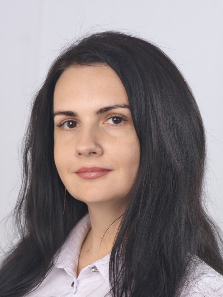 Музыкальный руководитель Доля Елена Дмитриевна.
